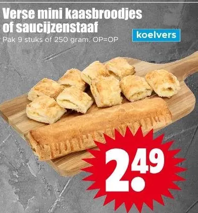 Verse mini kaasbroodjes of saucijzenstaaf