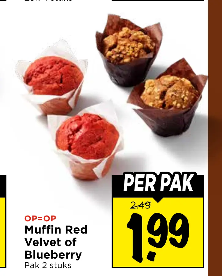 muffin red velvet of blueberry